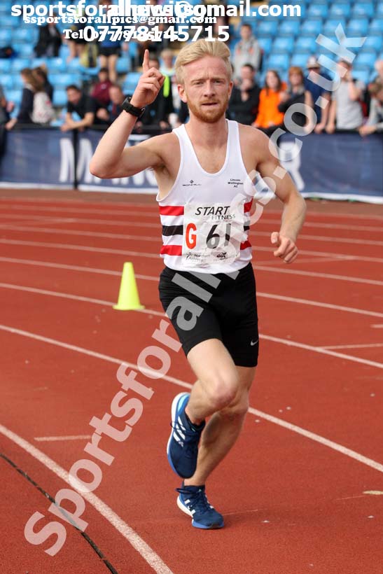 Senior mens 6 stage relay, Northern Senior 6 and 4 and Junior Stage Road Relays, SportsCity, Manchester. Photo:  David T. Hewitson/Sports for All Pics